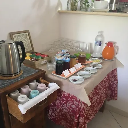 Macchiaria Bed & Breakfast