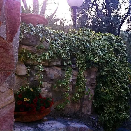 Macchiaria Bed & Breakfast 3*